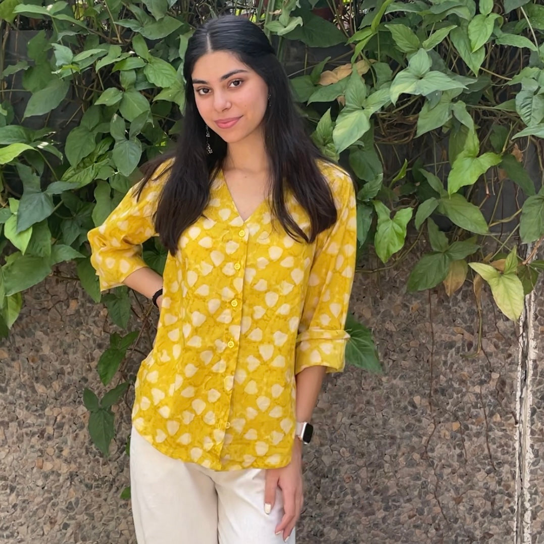 Y abstract V neck shirt