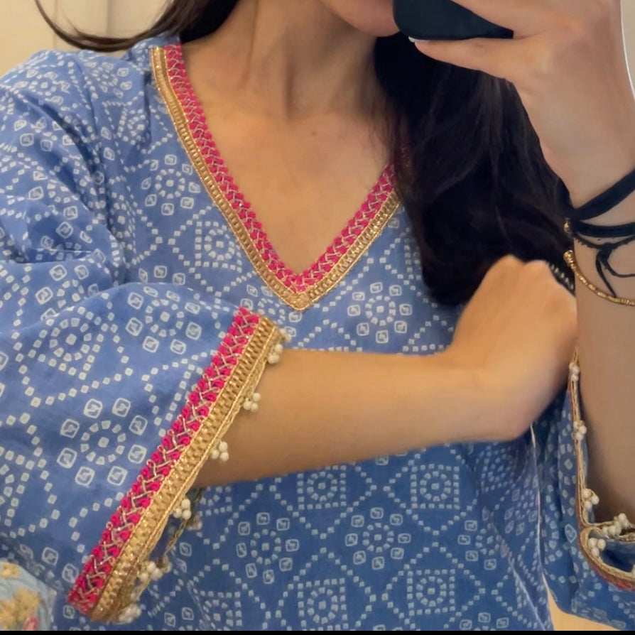 Blue bandhani