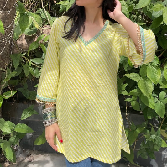 Pastel yellow bandhani