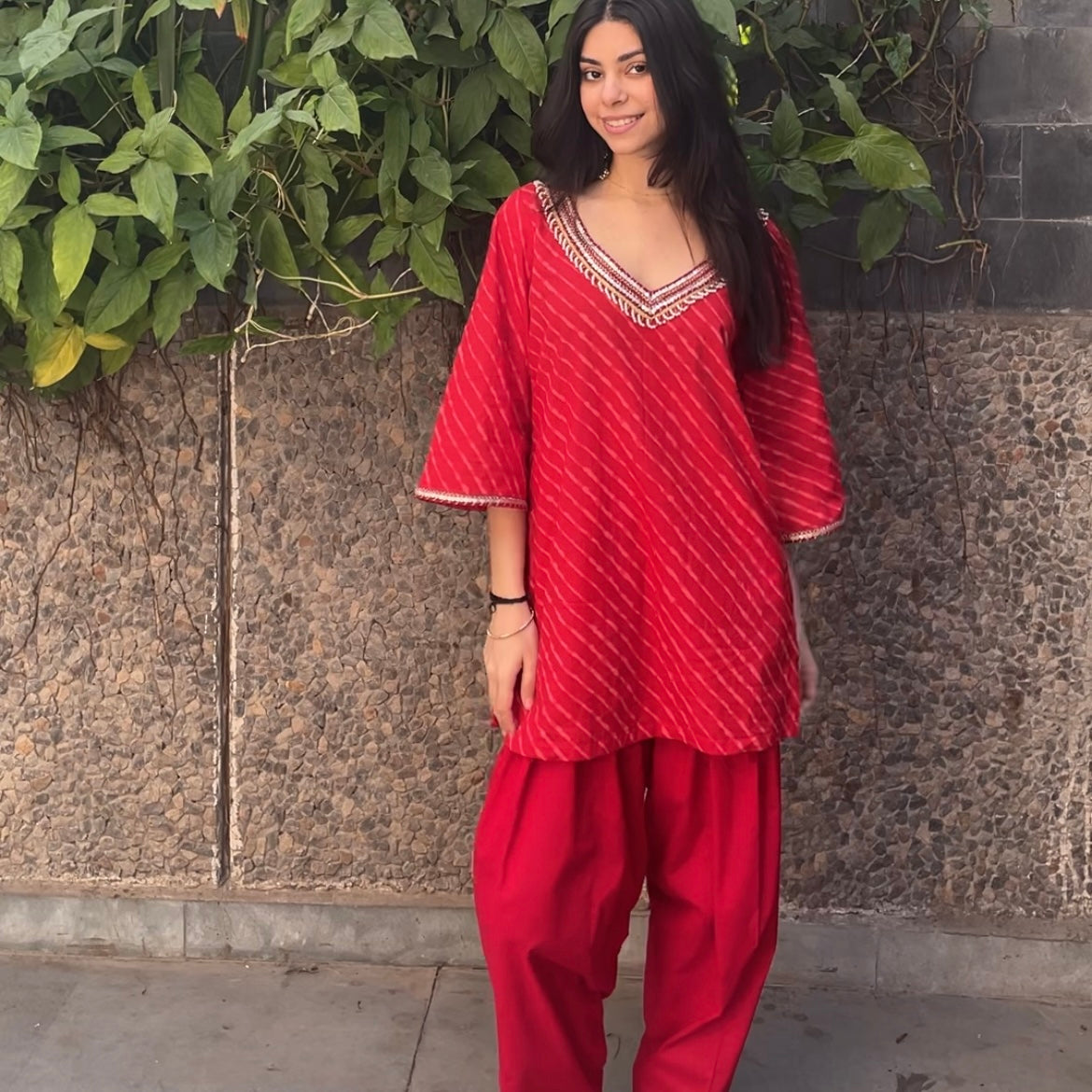 Red Leheriya set