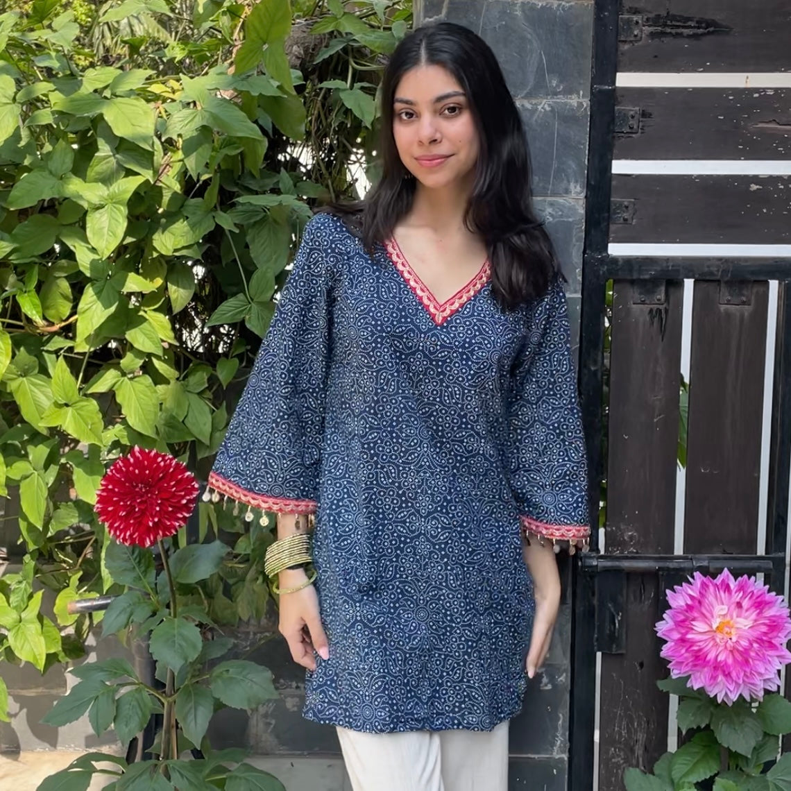 Navy blue bandhani – The Sass Project